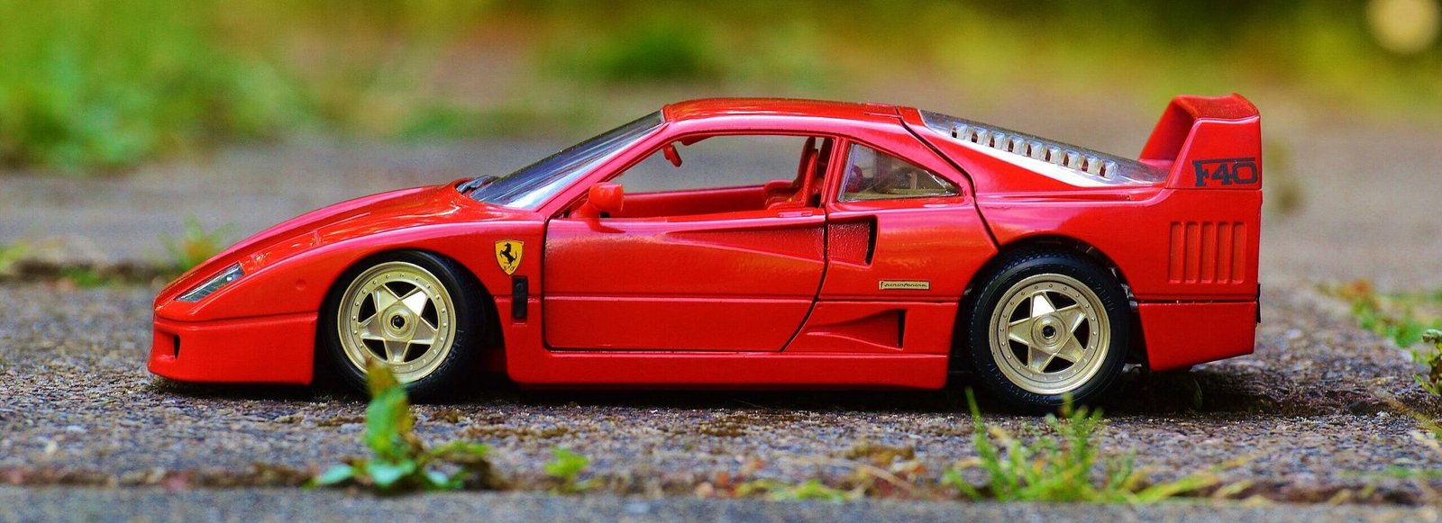 Ferrari F40 - Epic Cars voiture de luxe